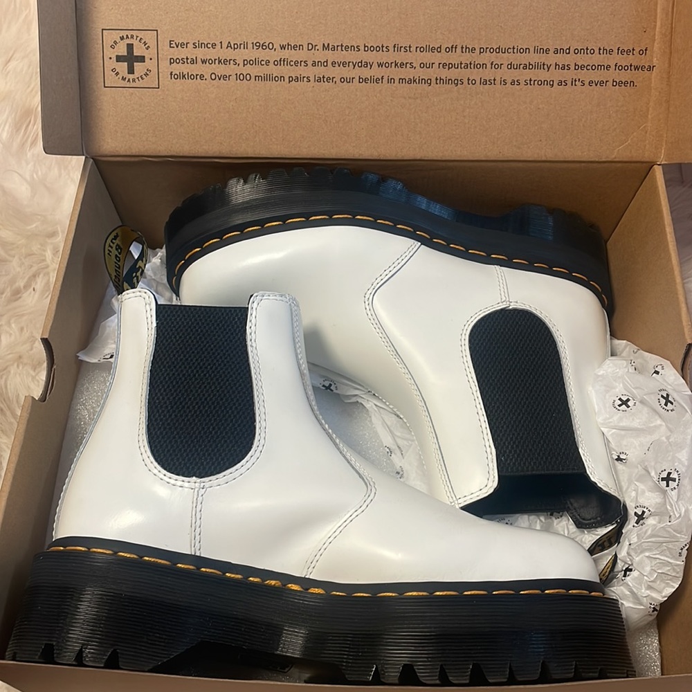 COPY - Dr martens Chelsea boots